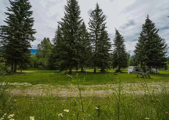 Helmcken Falls Lodge Cabin Rooms And Rv Park Clearwater