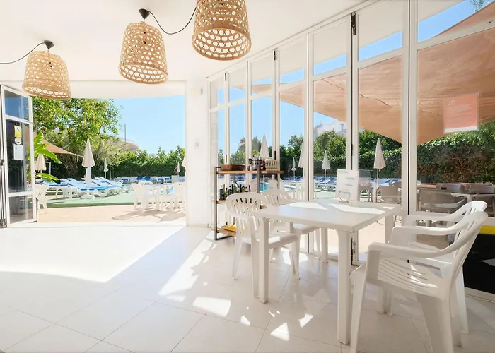azuLine Hotel Llevant San Antonio 