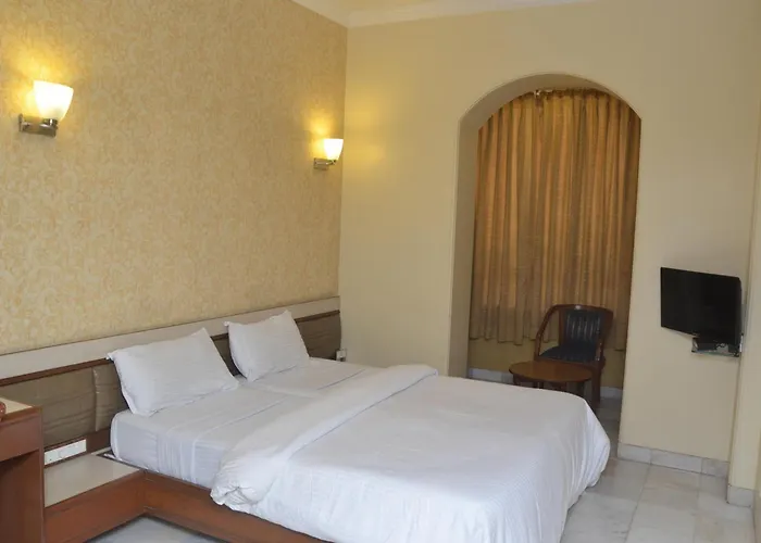 Hotel Ashray International, Sion - Near Bkc Mumbai