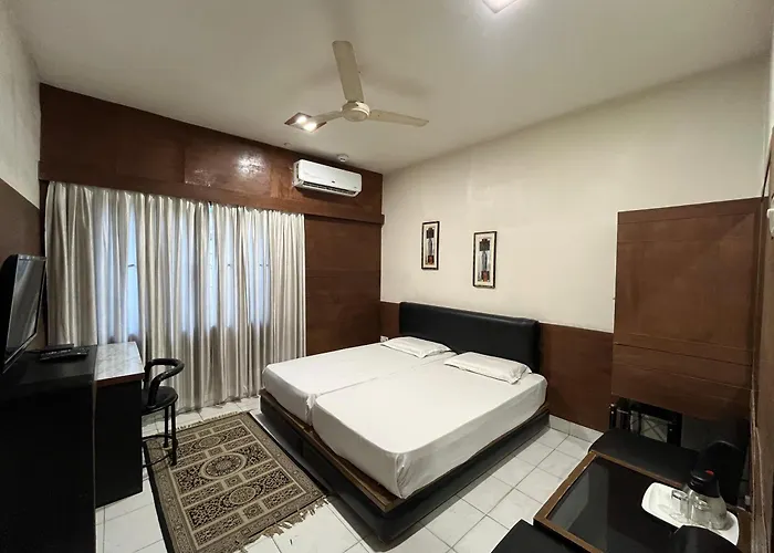 Hotel The Galaxy Mirzapur