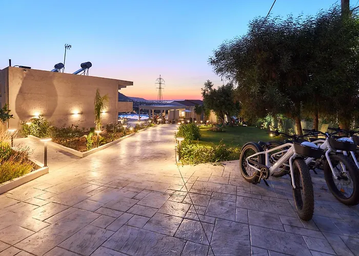 Mila Malia Suites