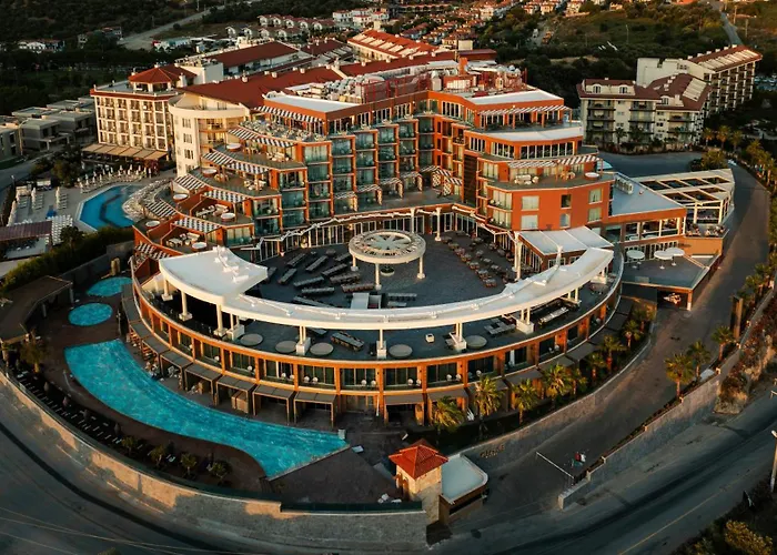 Qlusive Hotel Kuşadası
