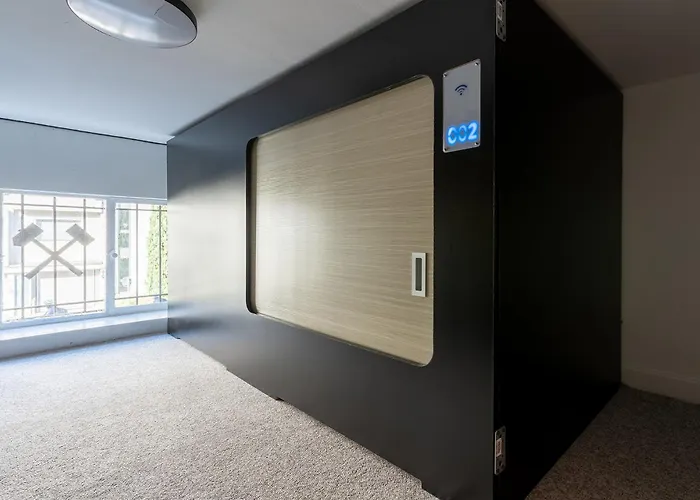 Mue Cubes - Capsule Hotel Basel