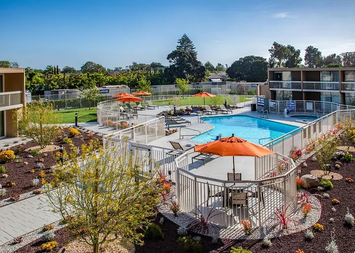 Holiday Inn Oxnard North