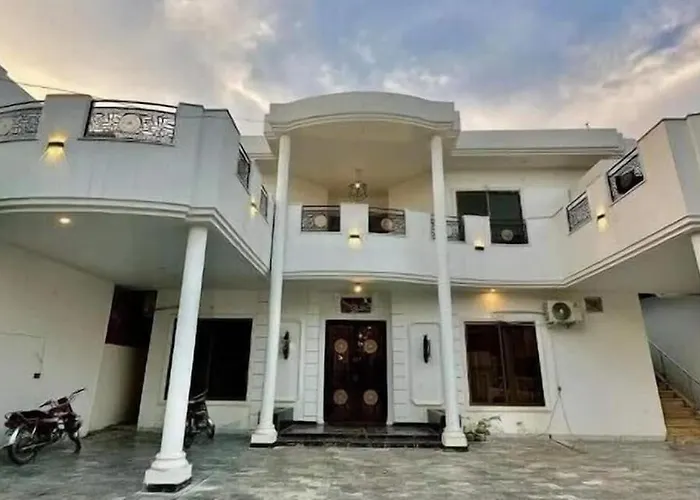 Hotel Roomi Rezidor Multan
