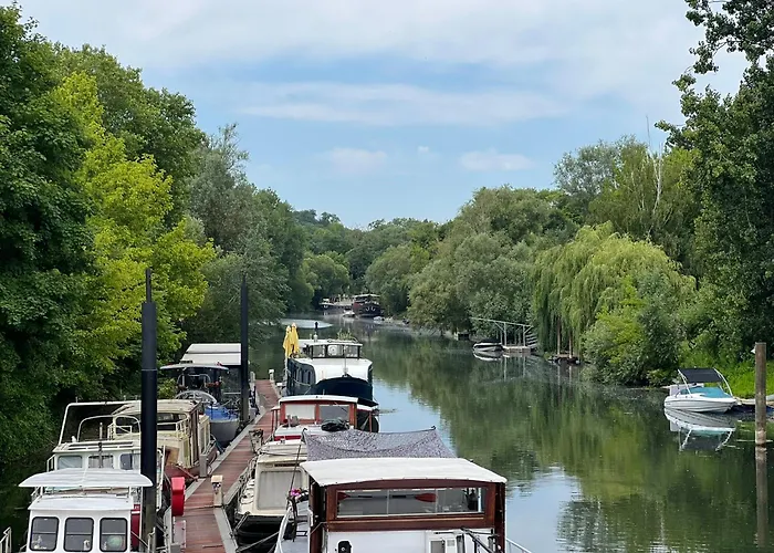 Hotel L'Escale Royale Poissy Île de Migneaux - Seine
