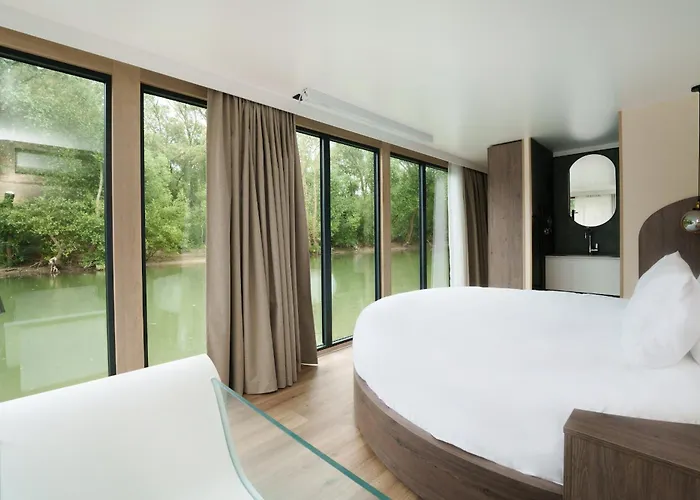 Hotel L'Escale Royale Poissy Île de Migneaux - Seine