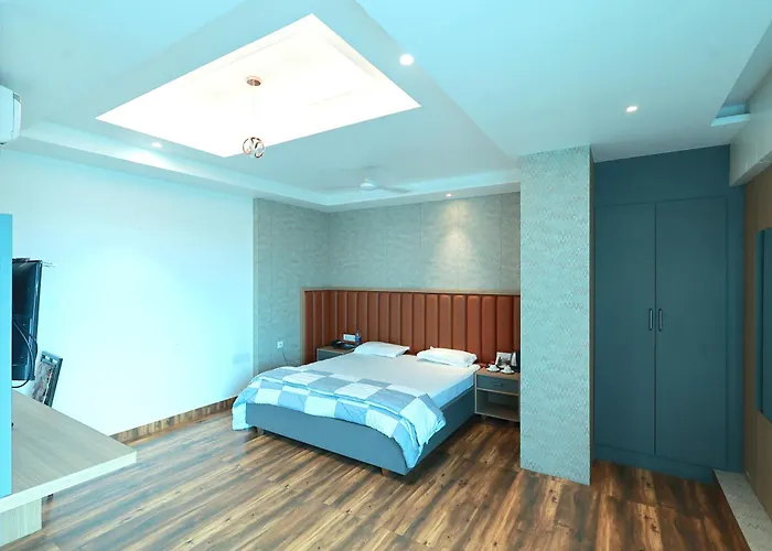 Punia Tower Hotel Sangrur