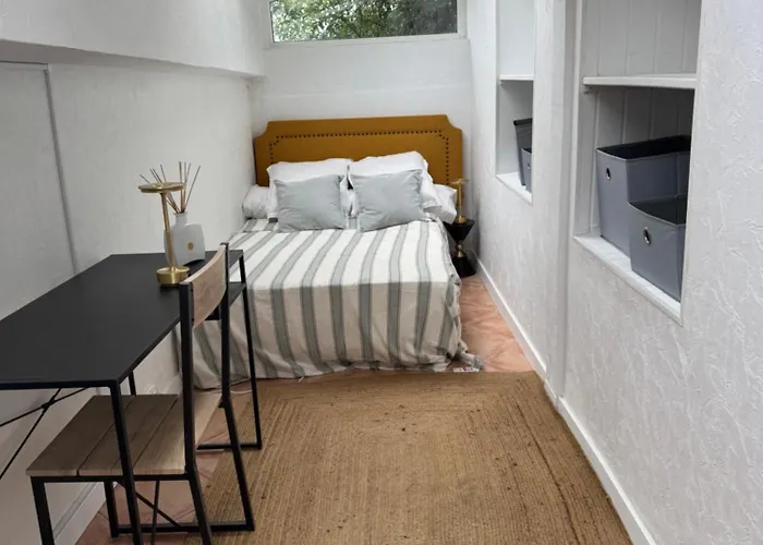 habitación peregrinos alegres Irun