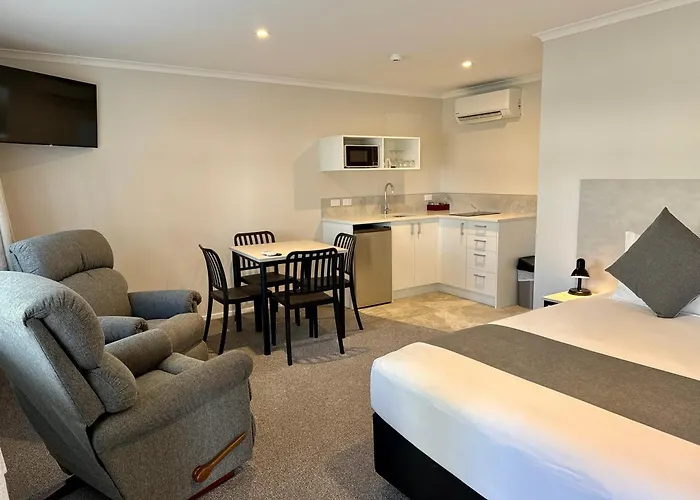Bks Pioneer Motel Auckland