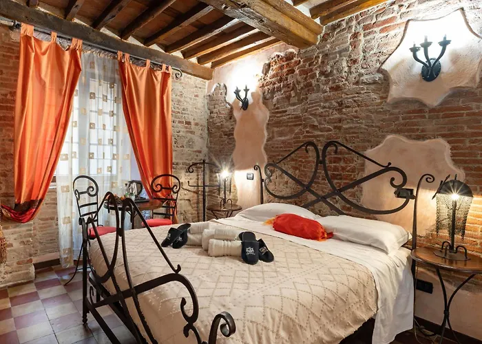 Antica Corte Dei Principi Charming Rooms Lucca