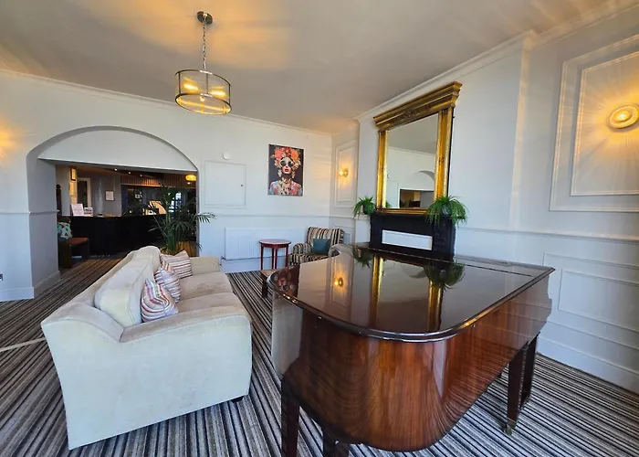 Royal Lion Hotel Tenby