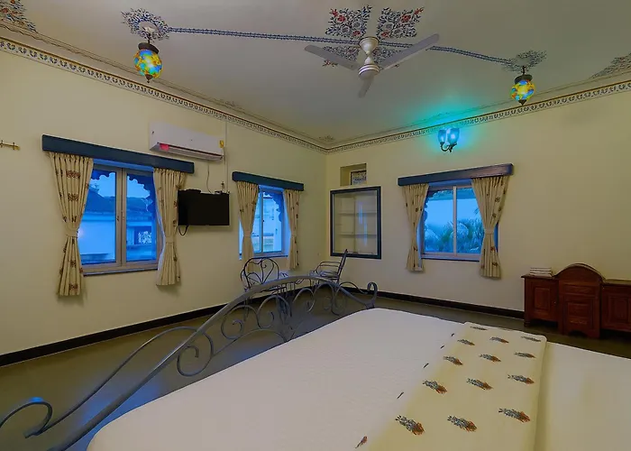 Thamla Haveli - Heritage Lake View Hotel Udaipur