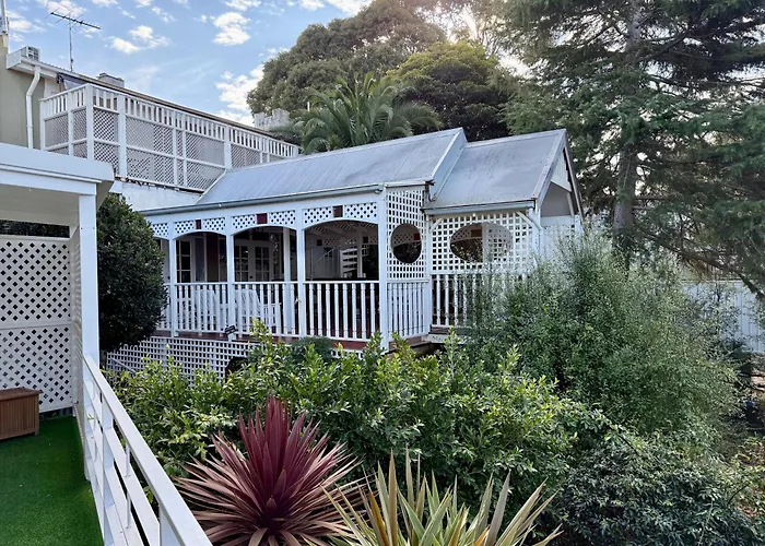 The Castle - Villa By The Sea Cowes