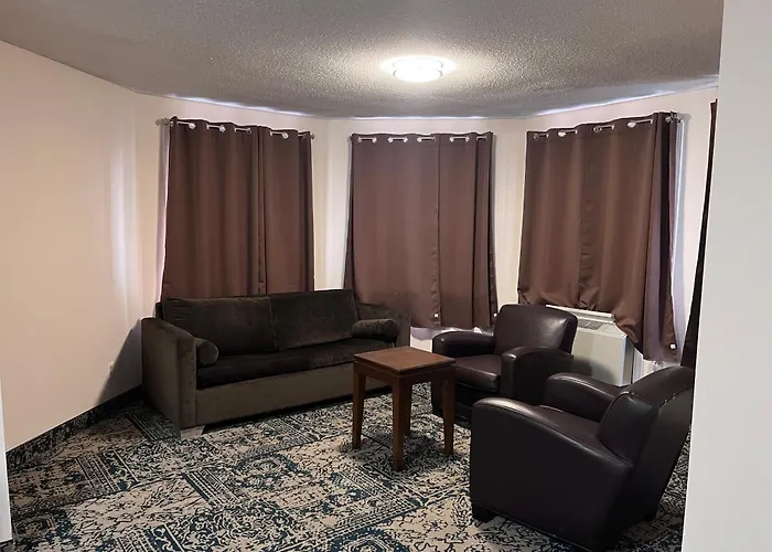 Falls Lodge & Suites Niagara Falls