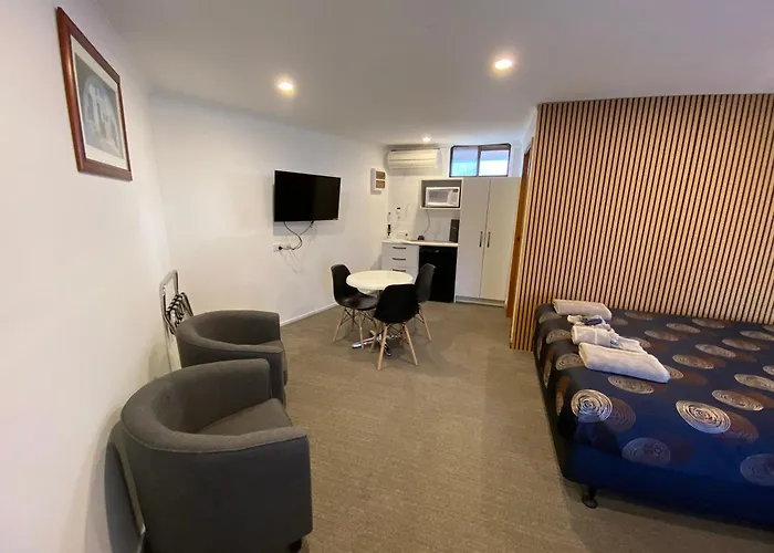 Golden Country Motel And Caravan Park Maryborough