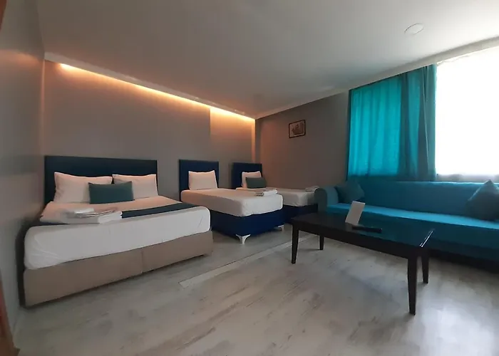 216 Turkuaz Suit Istanbul