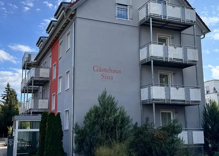 Goldener Schlüssel mit Gästehaus Sina Nördlingen
