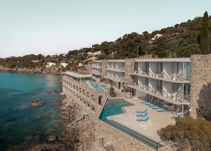 Hotel Les Roches - Relais & Chateaux Le Lavandou