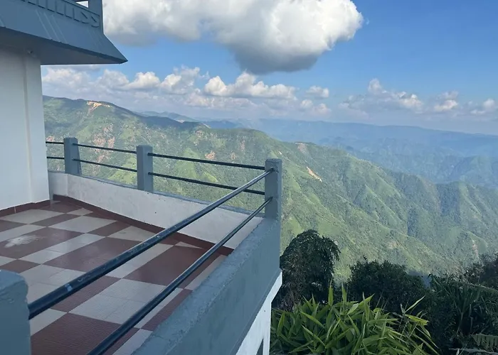 Cliffside Homestay Cherrapunji