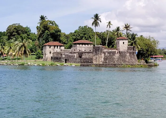 Linda Vista Hotel Río Dulce
