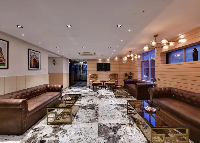 Rnb Select Walk Inn Lucknow