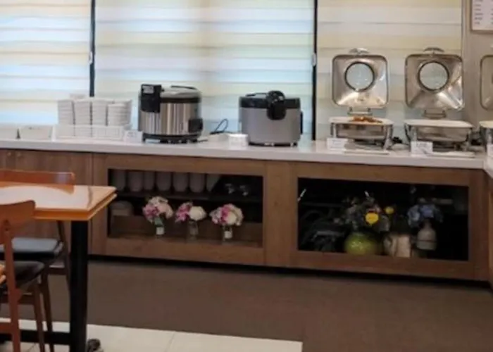 Sims Hotel Jeju