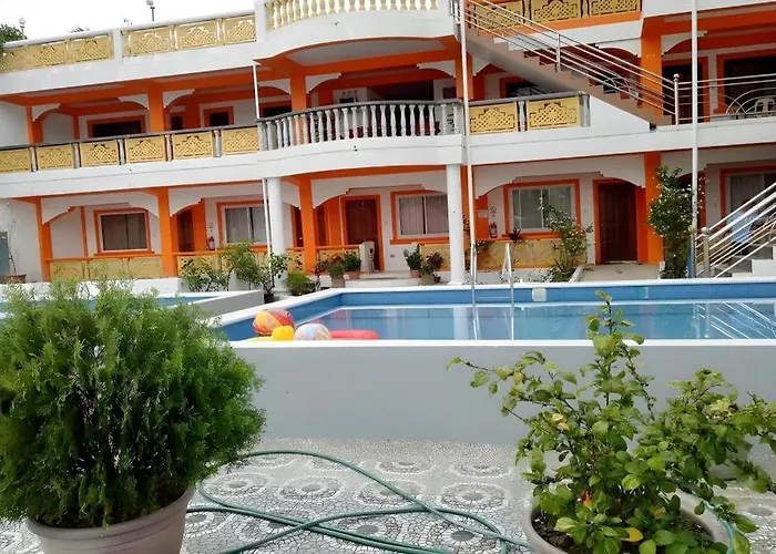 Palm Grove Saud Holiday Complex Hotel Pagudpud