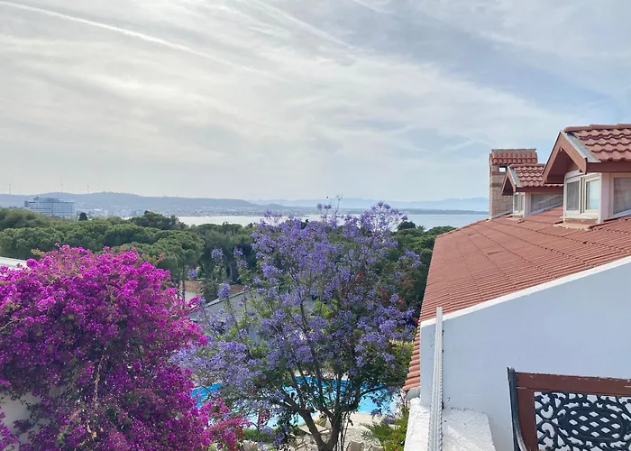 Cumbalıca Flora Otel Çeşme
