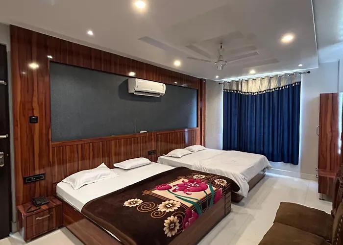 Hotel Milan Palace Mirzapur