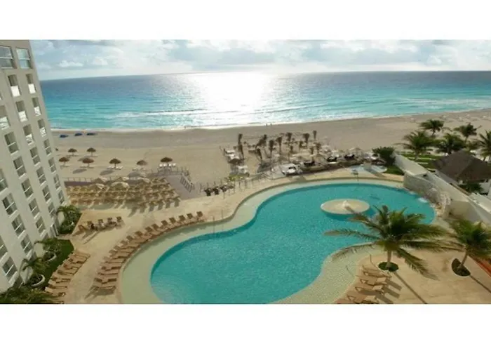 Sunset Royal Beach Resort Cancún