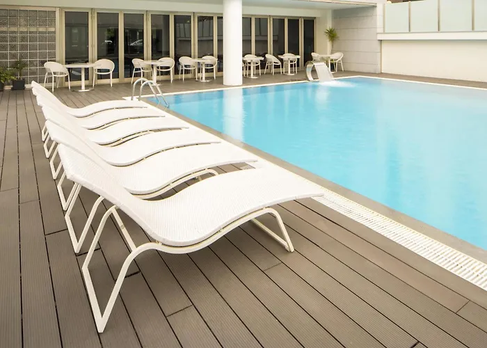 Nh Coimbra Dona Ines Hotel