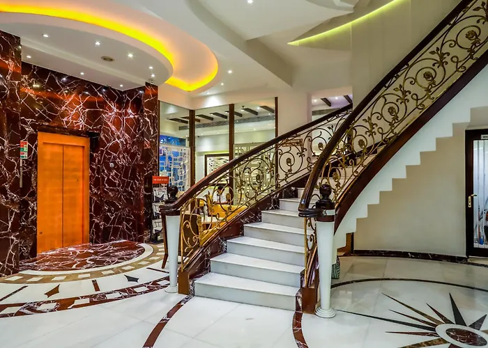 Hotel Grand Godwin Near New Delhi Railway Station- Free Airport Pick-Up