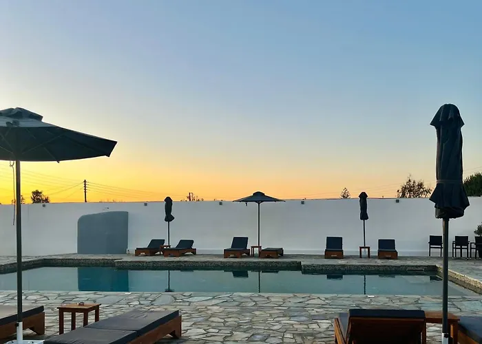 Fikas Hotel Naxos City
