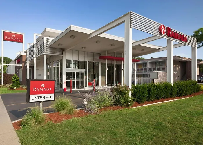 Ramada By Wyndham Rockville Centre