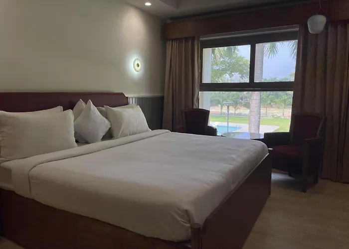 Hotel Kpm Tripenta Palakkad