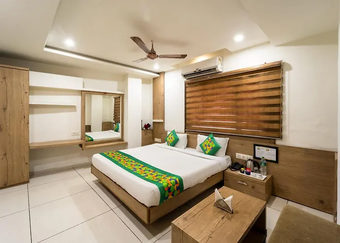 Treebo Ashirwad Regency, Near Bhopal Junction Railway Station Hotel