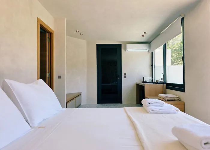 Monastery Estate Retreat Hotel Sougia