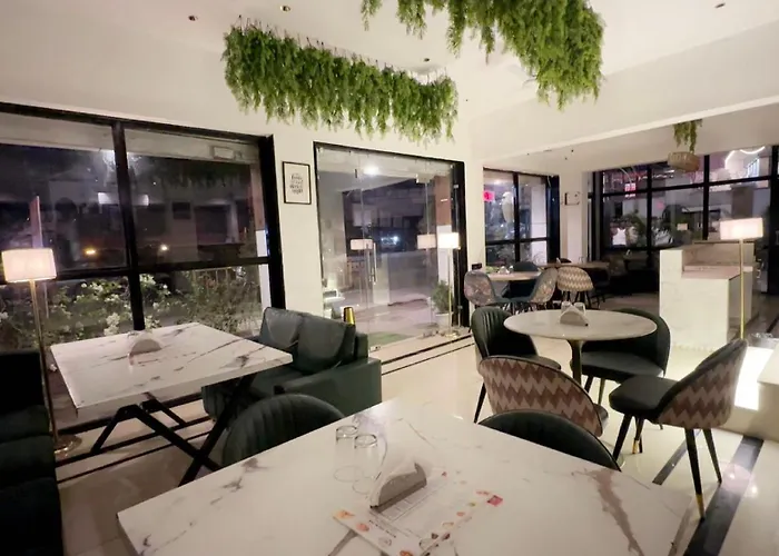 Hotel Royal Palm Inn Faizabad