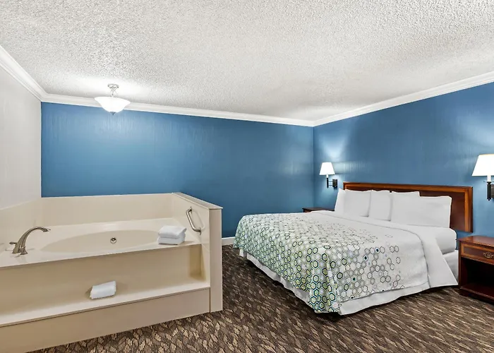 Hometowne Studios By Red Roof Yuba City Bonanza - Marysville