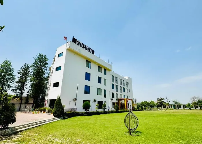 Play Riveria Valley Resort Greater Noida