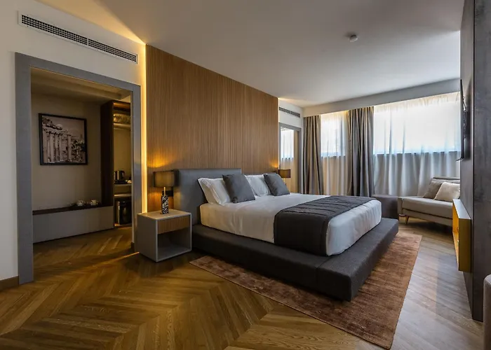 Fontart Tritone Hotel Rome