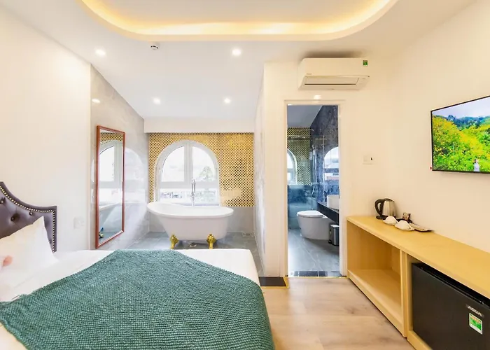 Be U Hotel Da Lat