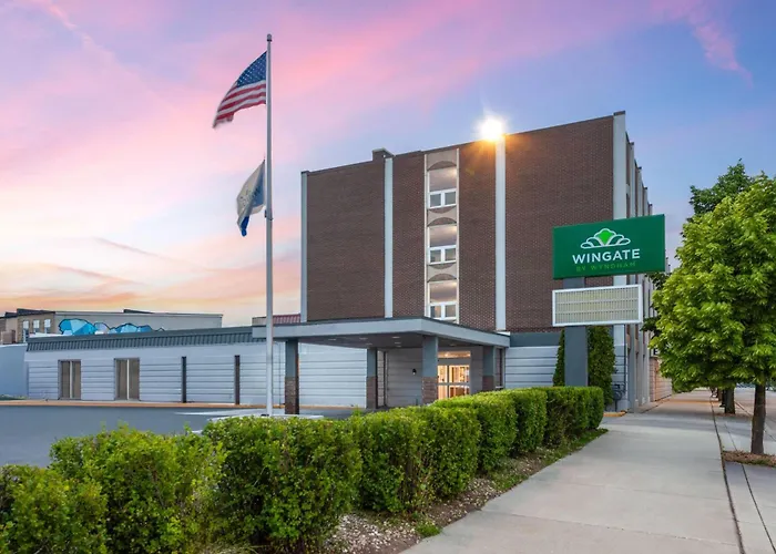 Wingate By Wyndham Sheboygan Hotel