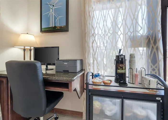 Best Western Desert Winds Mojave