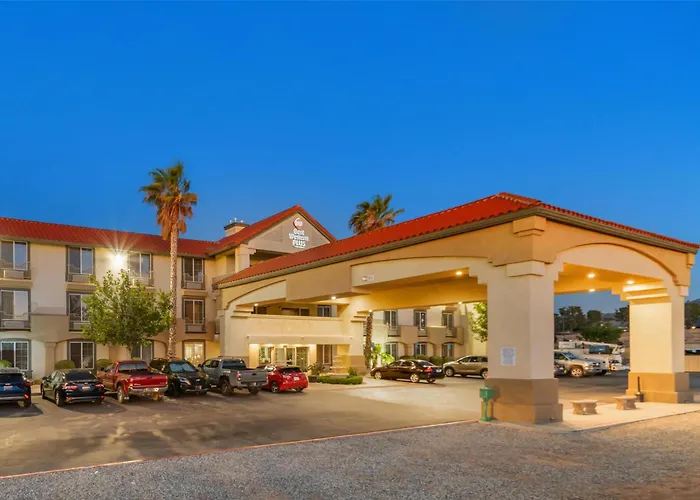 Best Western Plus John Jay Inn & Suites Palmdale