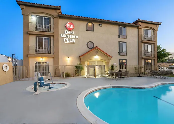 Best Western Plus John Jay Inn & Suites Palmdale