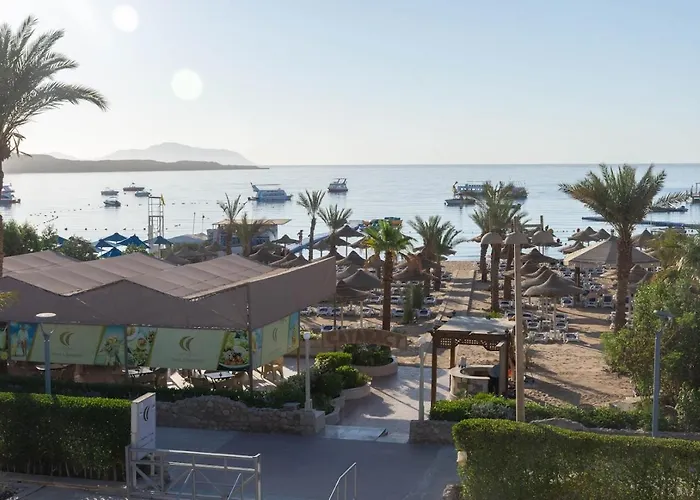 Готель Cataract Layalina Naama Bay Шарм-еш-Шейх