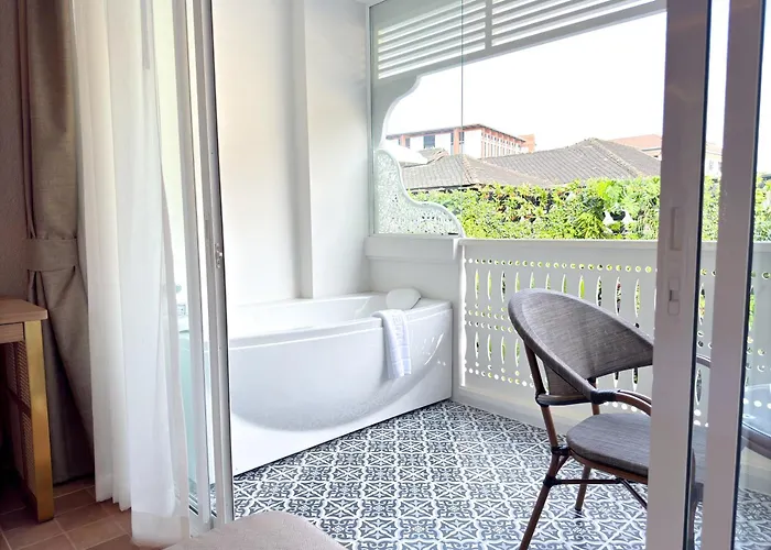 Away Chiang Mai Thapae Resort A Vegan Retreat