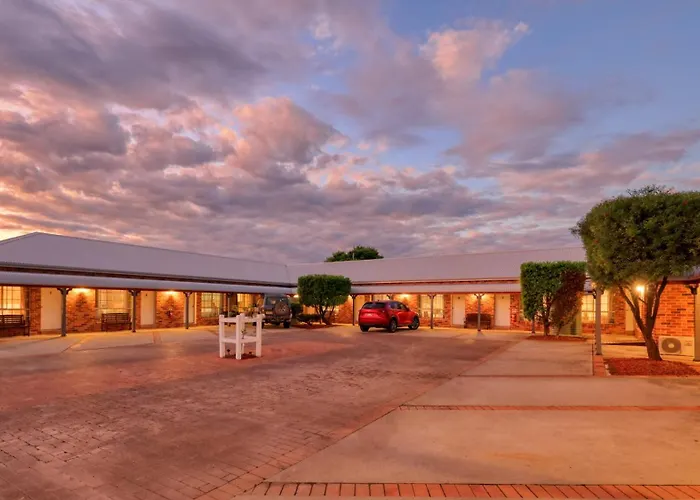 Country Gardens Motor Inn Cowra